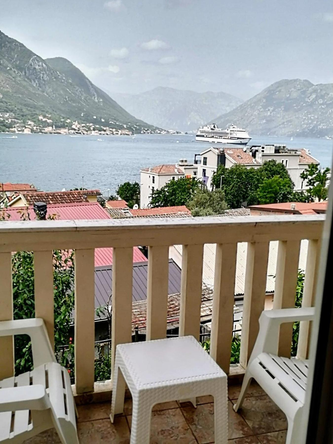Apartment Bay View Котор Номер фото